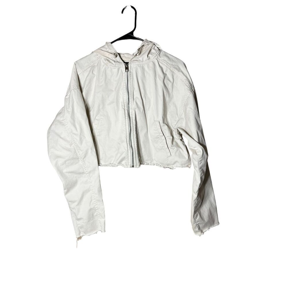 BDG Cropped Raw Hem‎ Cut Off Lightweight Jacket Size M